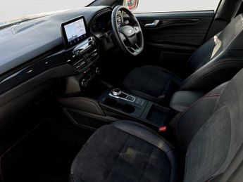 Ford Kuga 2.5 FHEV ST-Line X Edition 5dr CVT