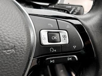 Volkswagen Passat 2.0 TDI GT 5dr DSG