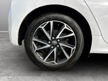 Toyota Yaris 1.5 Hybrid Design 5dr CVT
