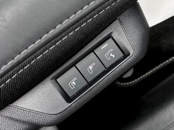 Peugeot 208 1.2 Hybrid 110 GT Premium 5dr e-DSC6