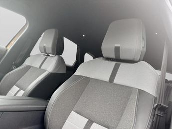 Vauxhall Grandland 1.2 Hybrid [136] Ultimate 5dr e-DCT6 [Fixed Roof]