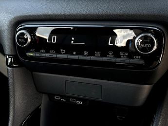 Mazda 2 Hybrid 1.5i Hybrid Homura 5dr CVT