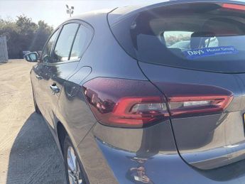 Ford Focus 2023.25 Focus Titanium 5 door 1.0L EcoBoost 155PS mHEV FWD 7 Speed Power