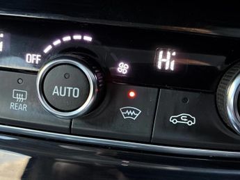 Vauxhall Grandland X 2.0 Turbo D SRi Nav 5dr Auto