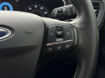 Ford Focus 1.0 EcoBoost 125 5dr Auto