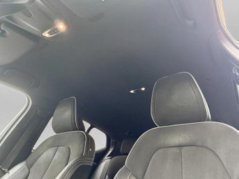 Volvo Xc40 2.0 T4 R DESIGN Pro 5dr Geartronic