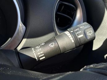 Nissan Juke 1.6 Acenta 5dr [Premium Pack]