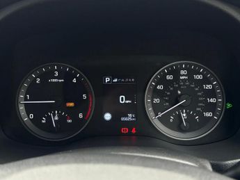 Hyundai Tucson 1.7 CRDi Blue Drive SE Nav 5dr 2WD DCT