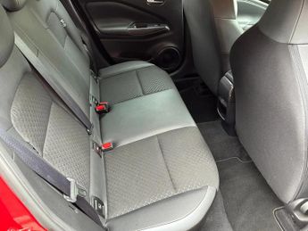 Nissan Juke 1.6 Hybrid N-Connecta 5dr Auto