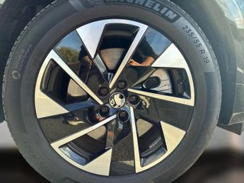 Vauxhall Grandland 157kW GS 73kWh 5dr Auto