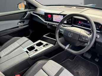 Vauxhall Grandland 157kW GS 73kWh 5dr Auto