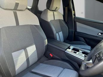 Vauxhall Grandland 157kW GS 73kWh 5dr Auto