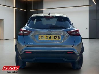 Nissan Juke 1.0 DiG-T N-Connecta 5dr DCT