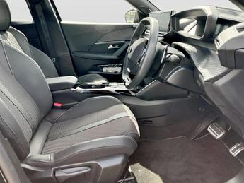 Peugeot 2008 1.2 Hybrid 145 GT 5dr e-DSC6