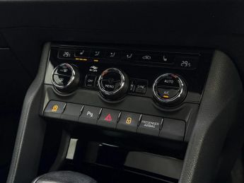 Skoda Karoq 1.5 TSI Sport Line 4x4 5dr DSG