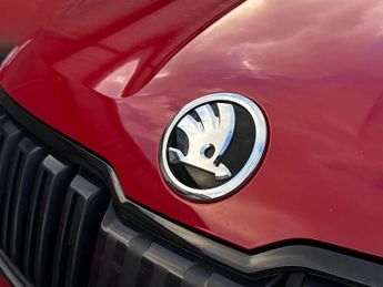 Skoda Karoq 1.5 TSI Sport Line 4x4 5dr DSG