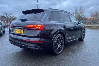 Audi Q7 SQ7 Black Edition