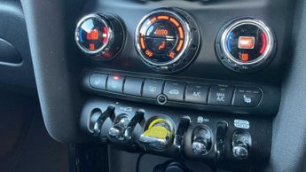 MINI Hatchback Cooper S Level 2