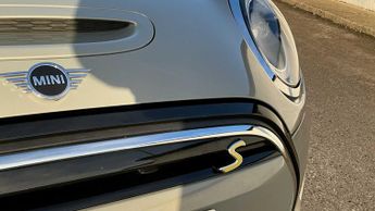 MINI Hatchback Cooper S Level 2