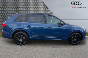 Audi Q7 Black Edition