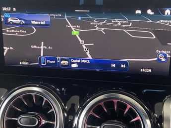 Mercedes-Benz EQB AMG Line Premium Plus