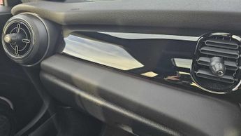 MINI Hatchback Cooper S Level 3