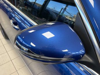 Mercedes-Benz EQB AMG Line Premium