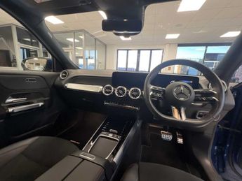 Mercedes-Benz EQB AMG Line Premium