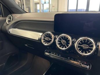 Mercedes-Benz EQB AMG Line Premium