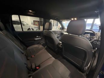 Mercedes-Benz EQB AMG Line Premium