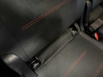 Mercedes-Benz EQB AMG Line Premium