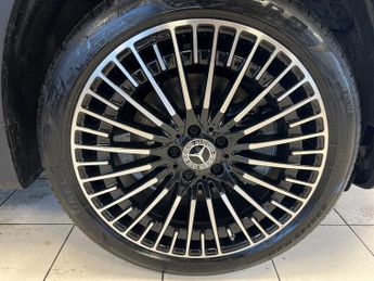 Mercedes-Benz EQB AMG Line Premium