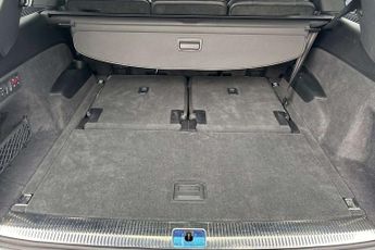 Audi Q7 Black Edition