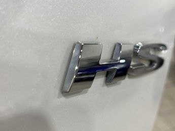 MG Motor UK Hs Exclusive