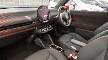 MINI Cooper SE Sport