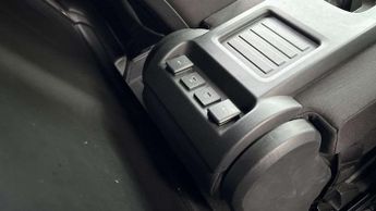 Land Rover Defender 90 Diesel 