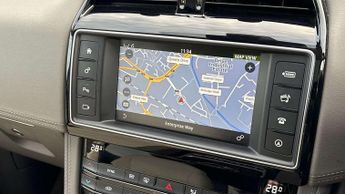 Jaguar F-PACE Portfolio