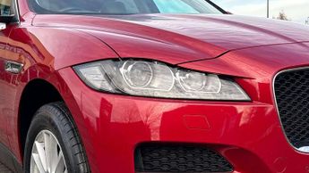 Jaguar F-PACE Portfolio