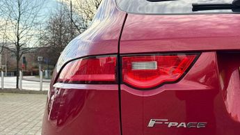 Jaguar F-PACE Portfolio