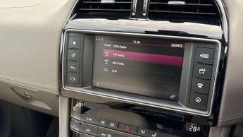 Jaguar F-PACE Portfolio