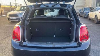 MINI Hatchback Cooper S Level 2