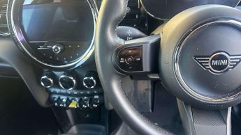 MINI Hatchback Cooper S Level 2