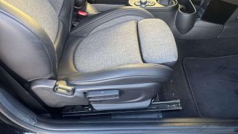 MINI Hatchback Cooper S Level 2