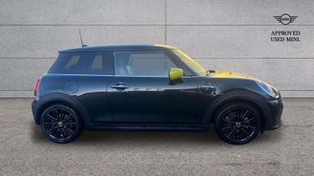 MINI Hatchback Cooper S Level 2