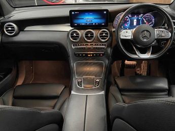 Mercedes-Benz GLC AMG Line