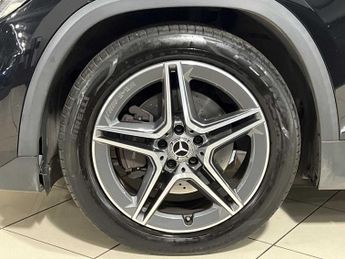 Mercedes-Benz GLA AMG Line