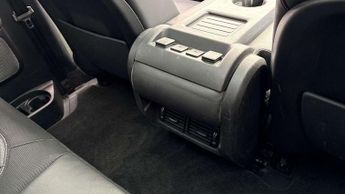 Land Rover Defender X-Dynamic SE