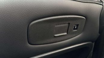 Land Rover Defender X-Dynamic SE