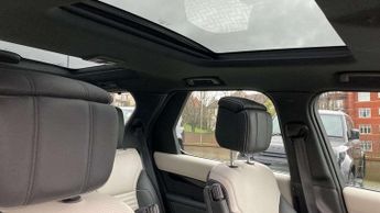 Land Rover Discovery R-Dynamic HSE