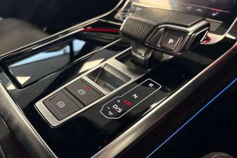 Audi Q7 SQ7 Black Edition